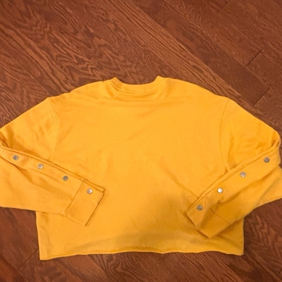 Pink women’s crop sweatshirt size Large - Picture 6 of 8